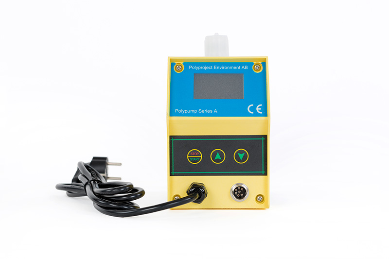 Polypump Serie A, gul elektronisk membranpump med display och knappsats